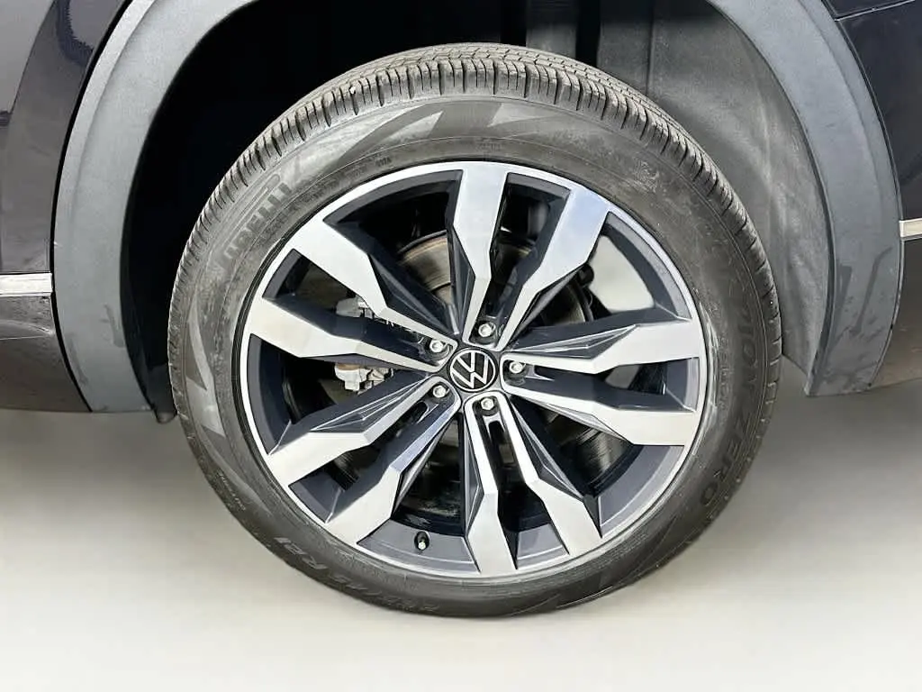 2021 Volkswagen Atlas - $25,459