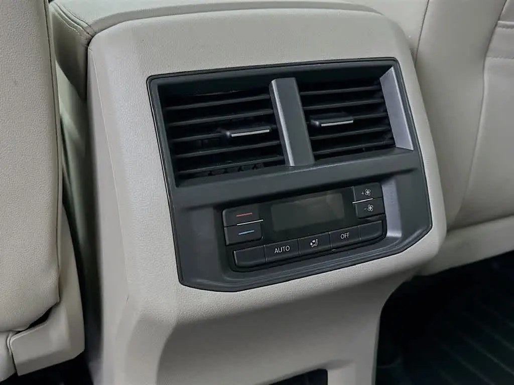 2021 Volkswagen Atlas - $25,459