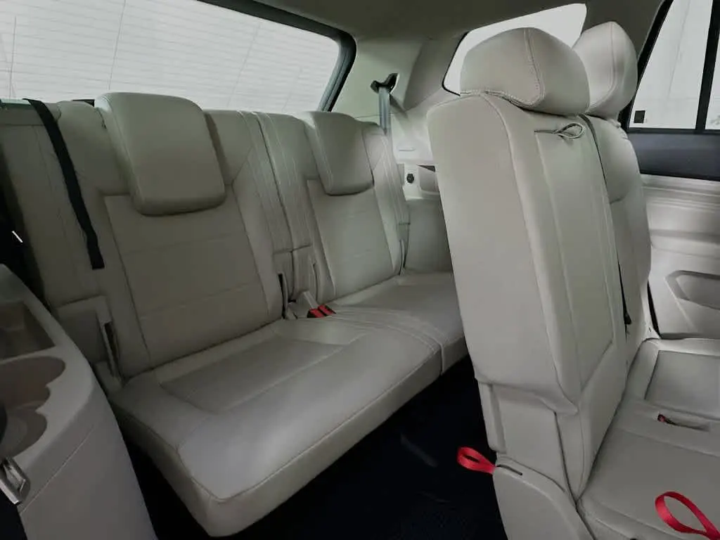 2021 Volkswagen Atlas - $25,459