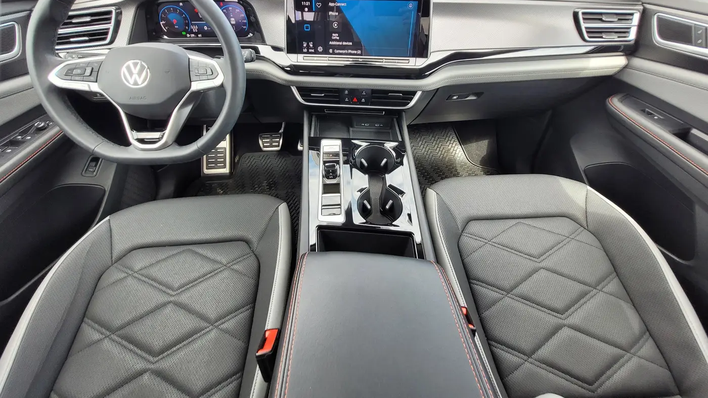 2024 Volkswagen Atlas Peak Edition SE 4Motion