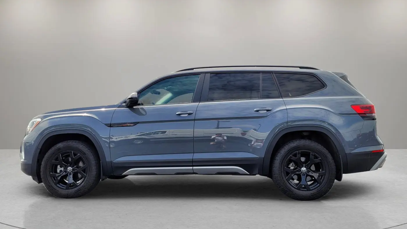2024 Volkswagen Atlas Peak Edition SE 4Motion