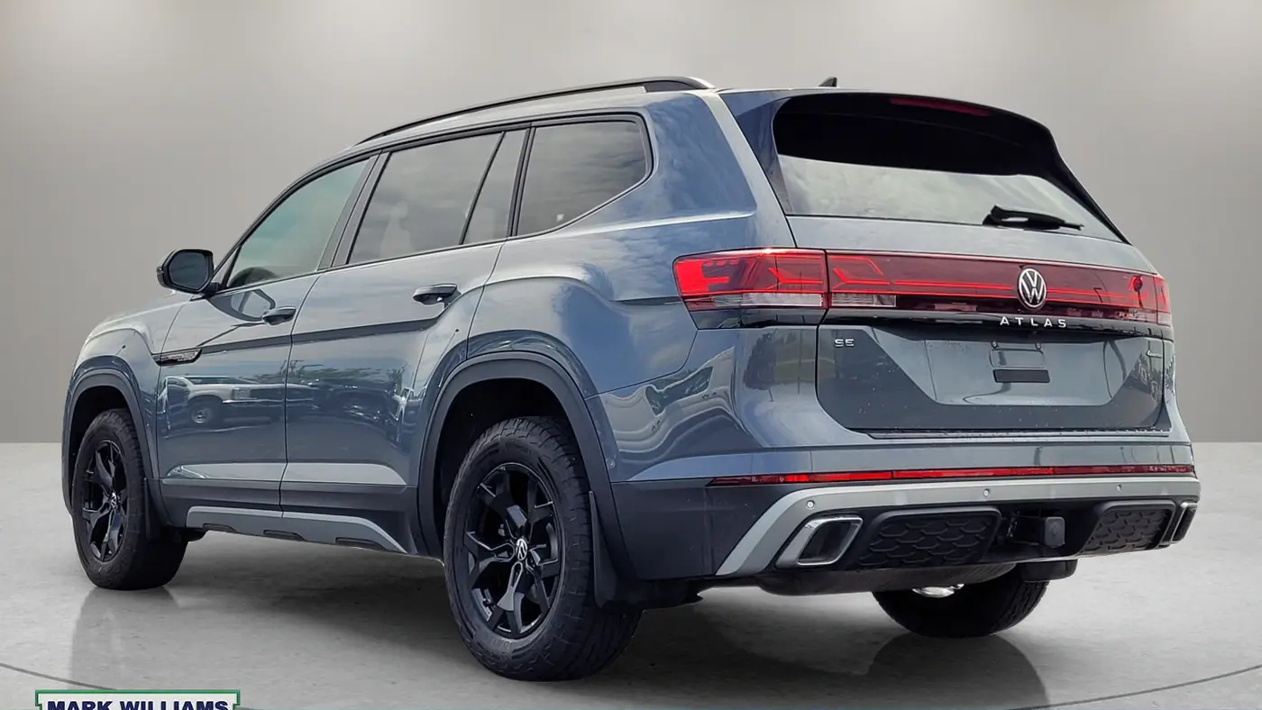 2024 Volkswagen Atlas Peak Edition SE 4Motion