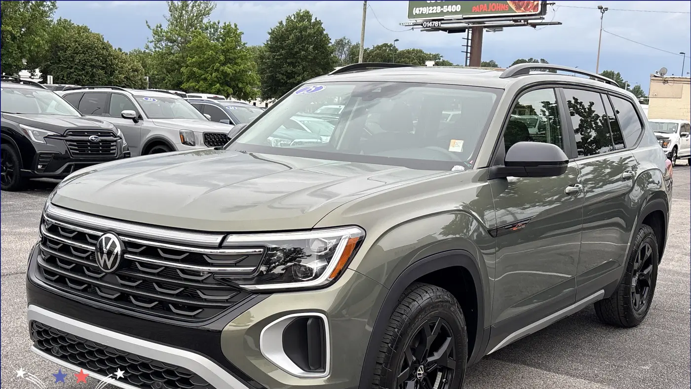 2025 Volkswagen Atlas Peak Edition 4Motion