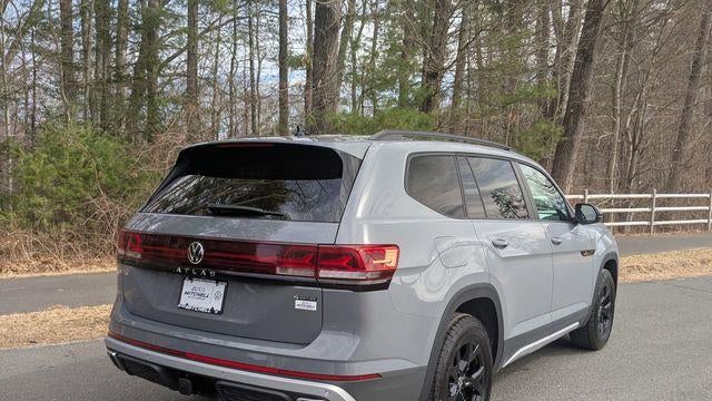 2025 Volkswagen Atlas Peak Edition 4Motion