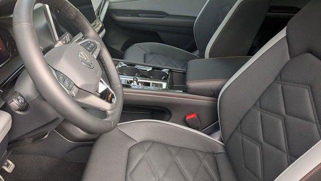 2025 Volkswagen Atlas Peak Edition 4Motion