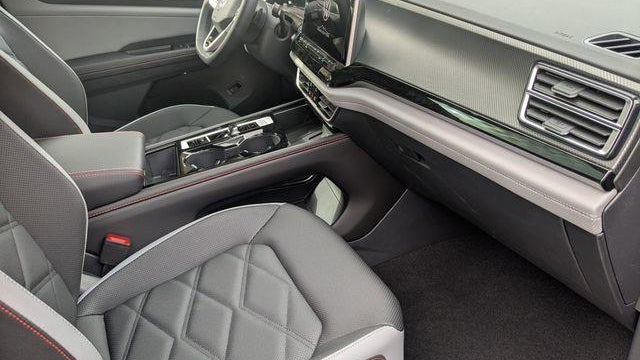 2025 Volkswagen Atlas Peak Edition 4Motion