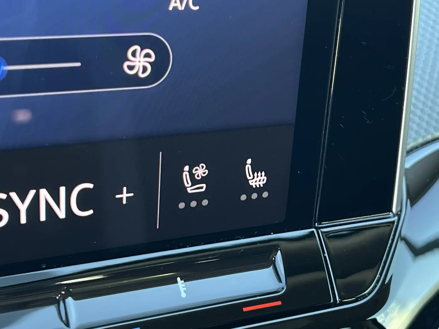 2024 Volkswagen Atlas - $32,370