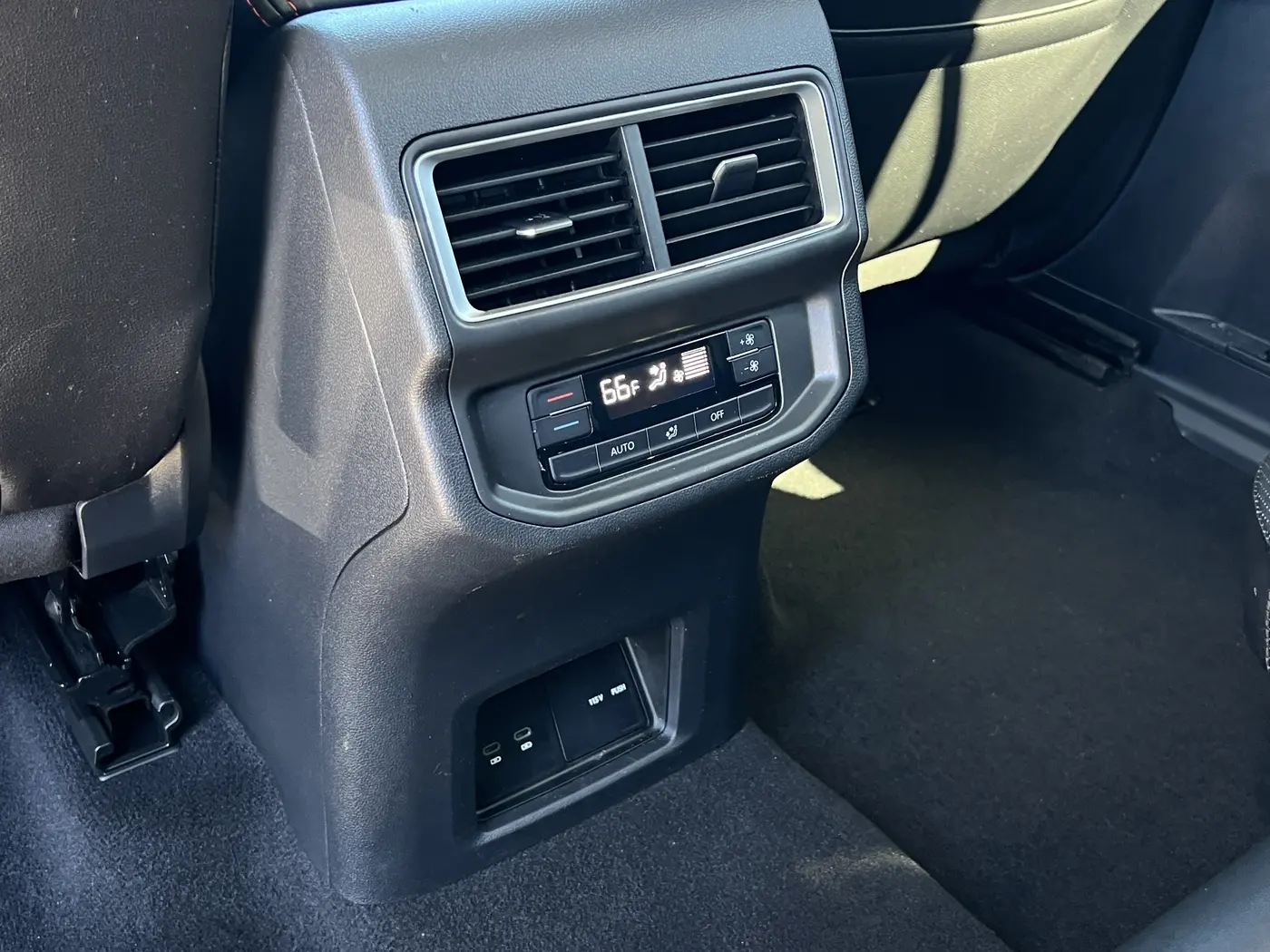 2024 Volkswagen Atlas - $32,370
