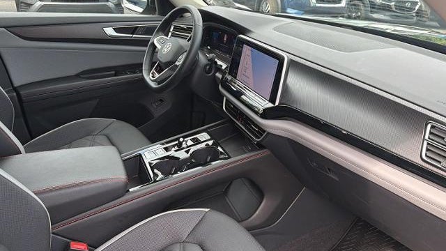 2024 Volkswagen Atlas Peak Edition SE 4Motion