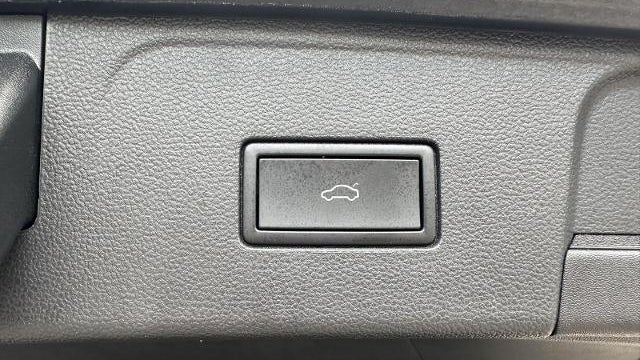 2024 Volkswagen Atlas Peak Edition SE 4Motion