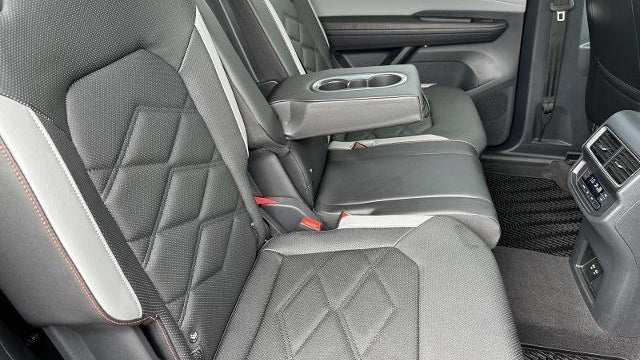 2024 Volkswagen Atlas Peak Edition SE 4Motion