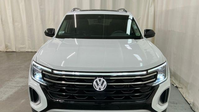 2024 Volkswagen Atlas Peak Edition SE 4Motion