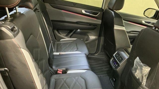 2024 Volkswagen Atlas Peak Edition SE 4Motion