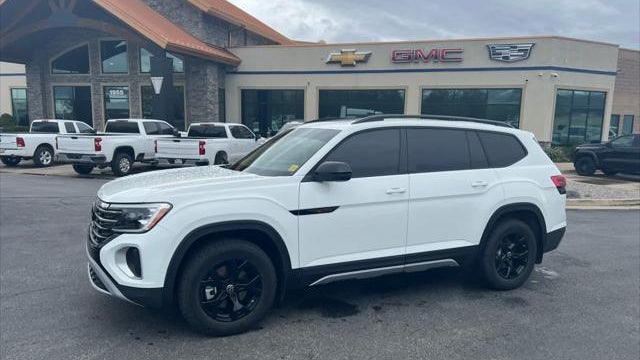 Preowned 2025 Volkswagen Atlas Peak Edition 4Motion for Sale