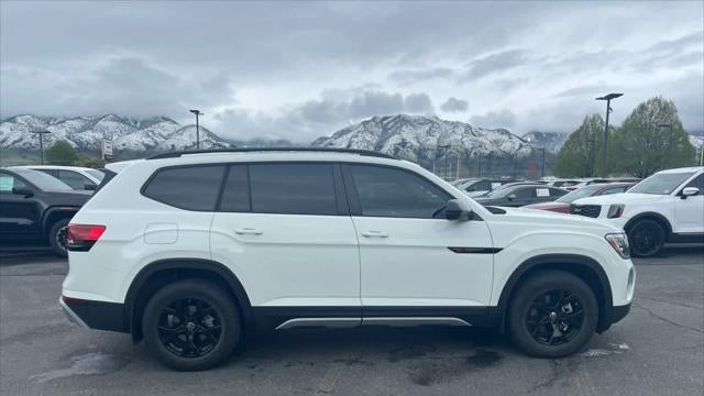 2025 Volkswagen Atlas Peak Edition 4Motion