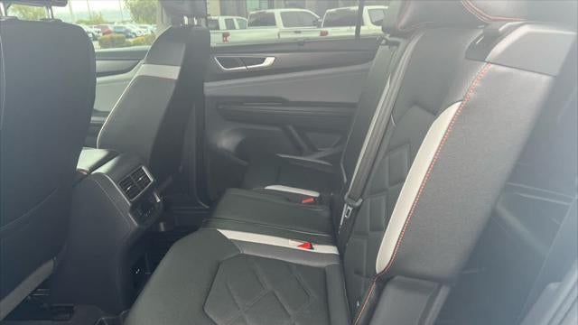 2025 Volkswagen Atlas Peak Edition 4Motion