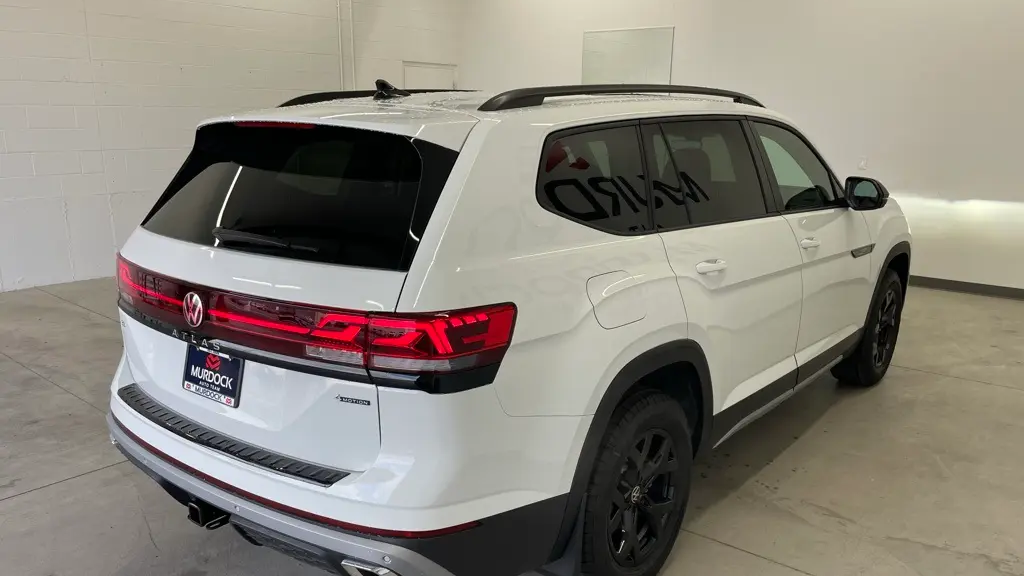 2025 Volkswagen Atlas Peak Edition 4Motion