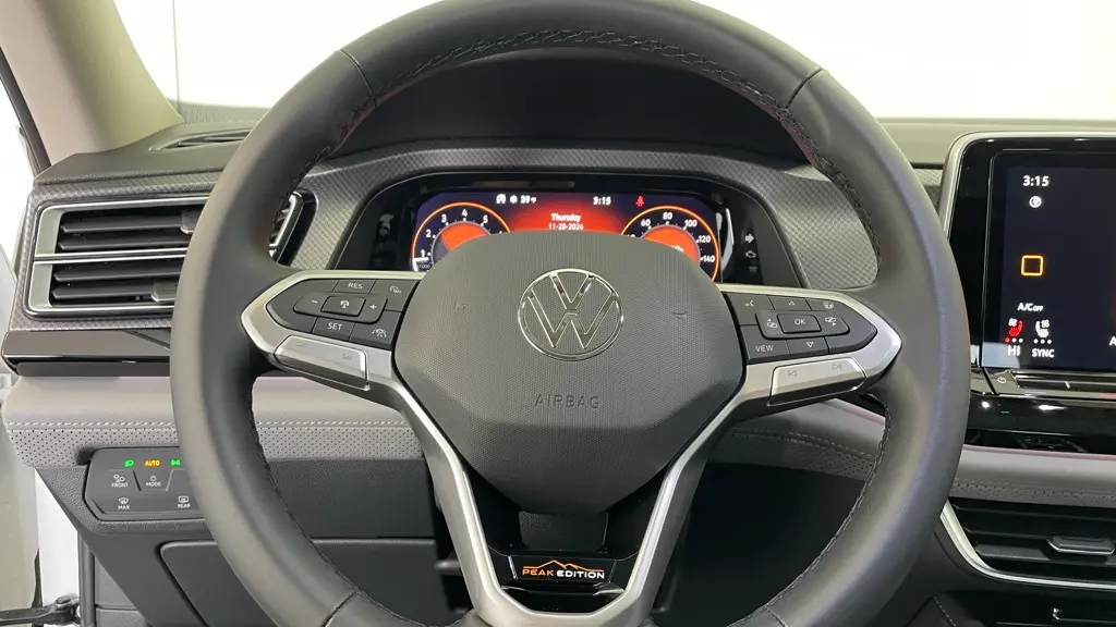 2025 Volkswagen Atlas Peak Edition 4Motion