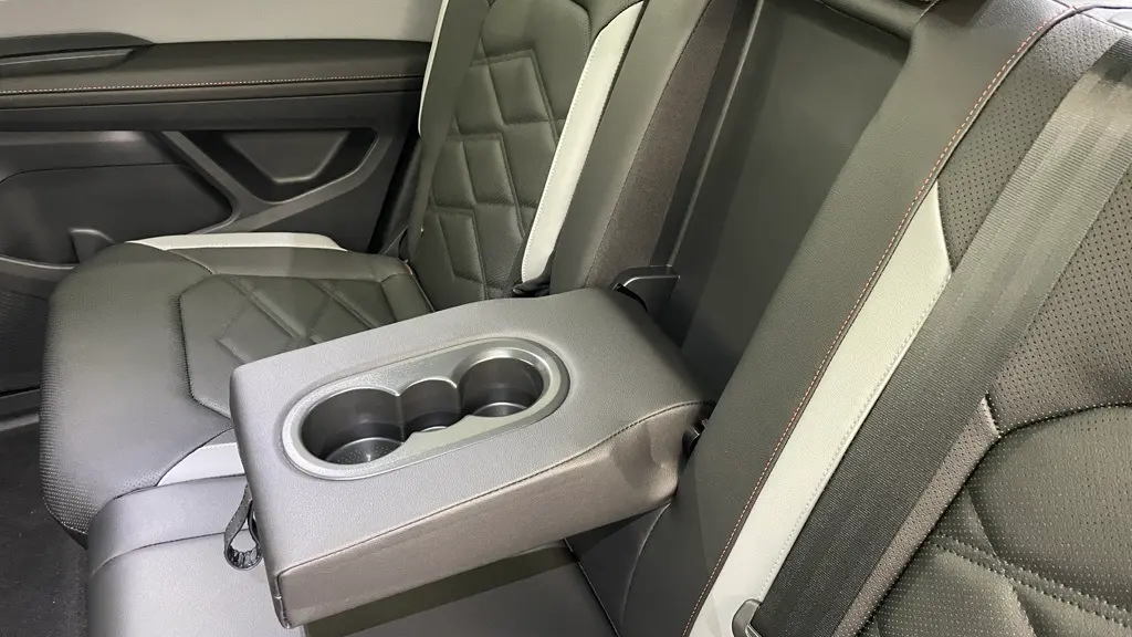 2025 Volkswagen Atlas Peak Edition 4Motion