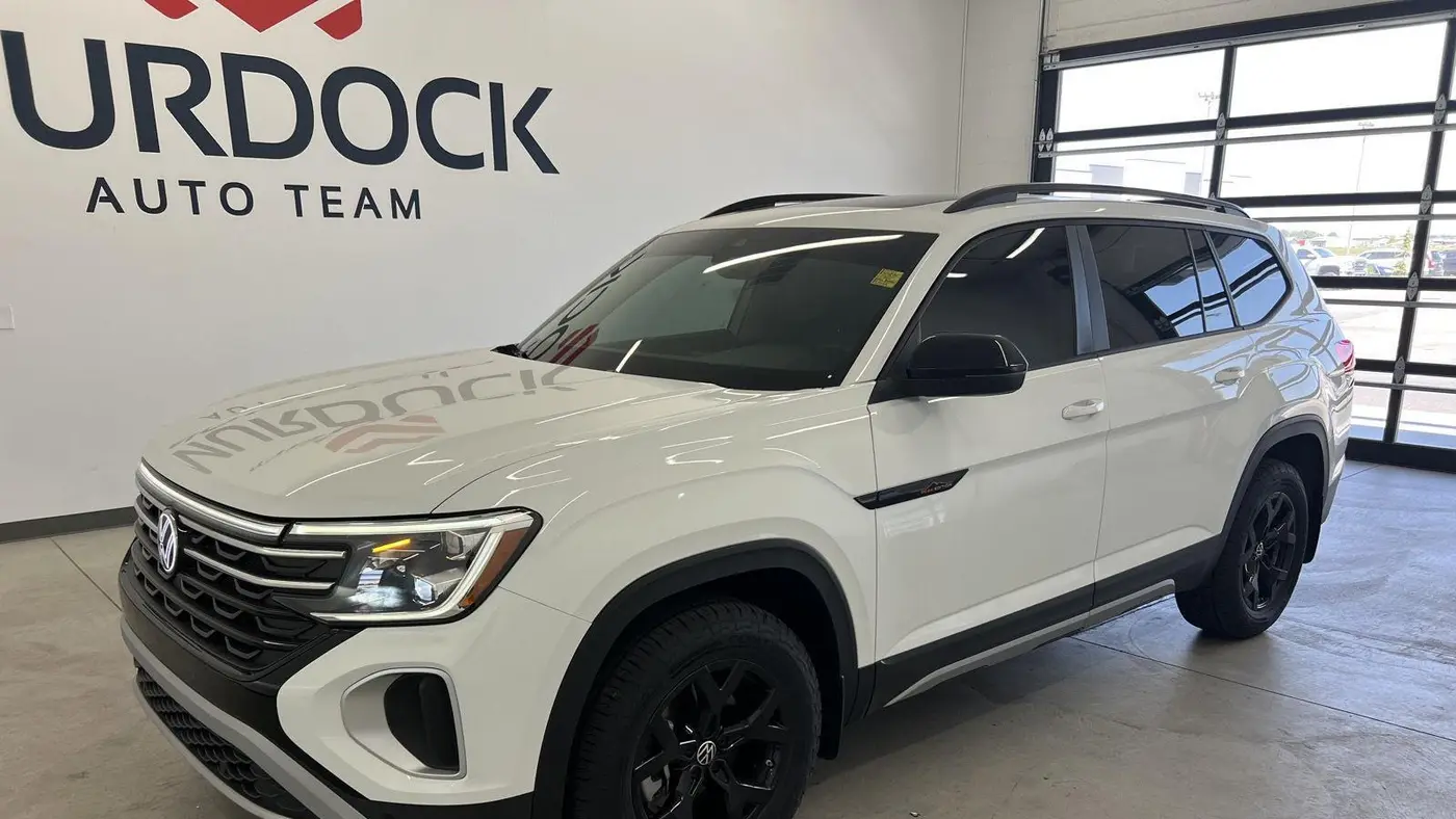 2025 Volkswagen Atlas Peak Edition 4Motion