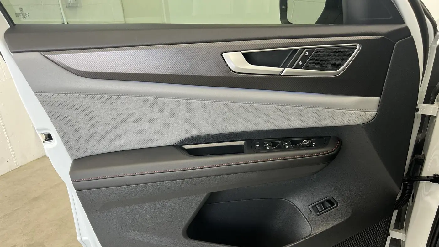 2025 Volkswagen Atlas Peak Edition 4Motion