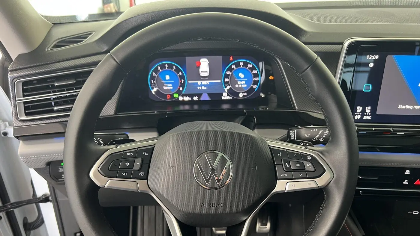 2025 Volkswagen Atlas Peak Edition 4Motion