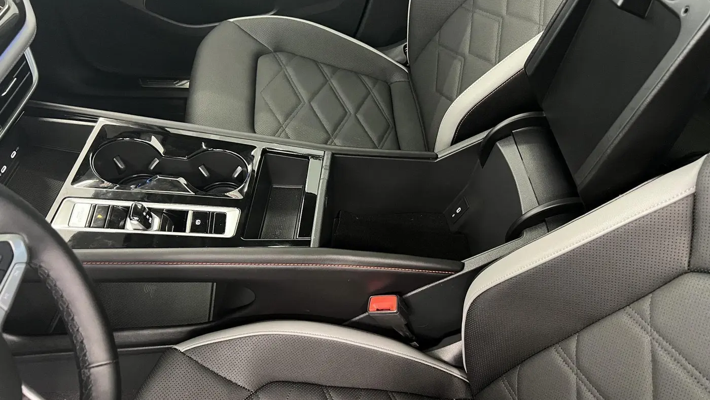2025 Volkswagen Atlas Peak Edition 4Motion
