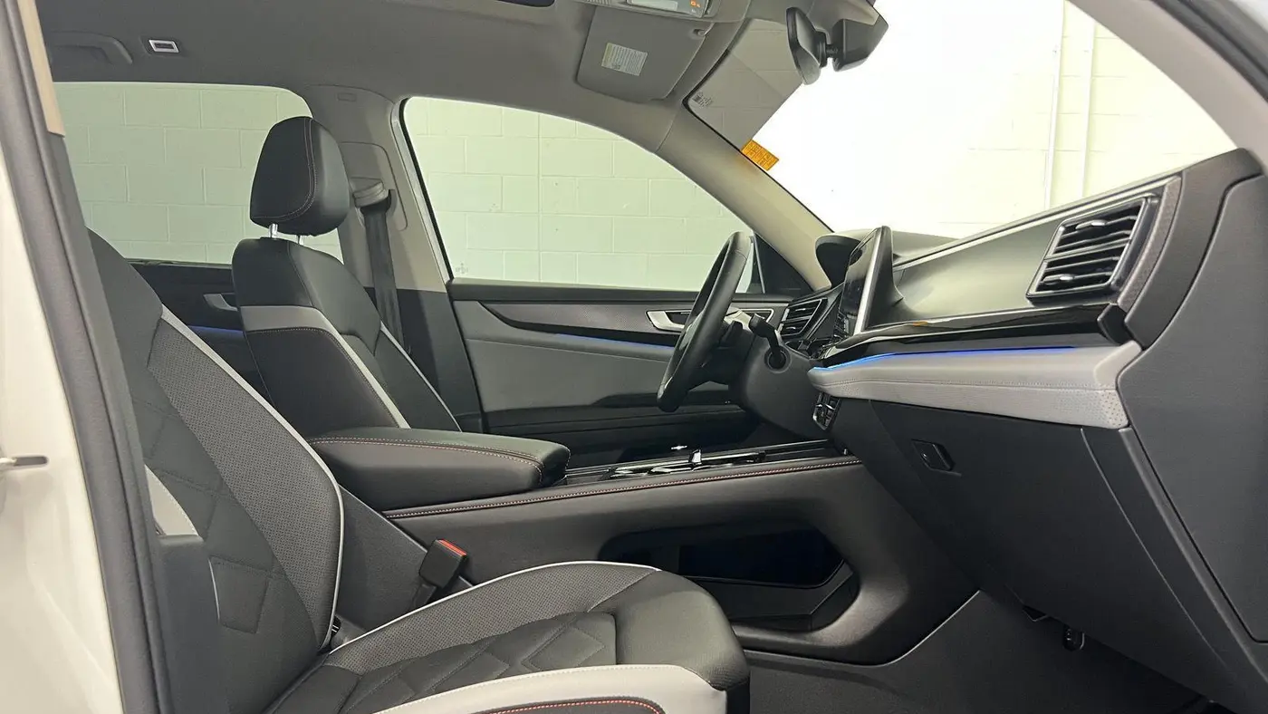 2025 Volkswagen Atlas Peak Edition 4Motion