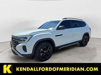 Photo of a 2024 Volkswagen Atlas AWD Peak Edition SE 4motion 4DR SUV W/Technology for sale