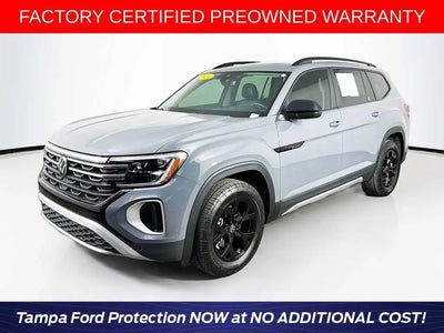 Photo of a 2024 Volkswagen Atlas AWD Peak Edition SE 4motion 4DR SUV W/Technology for sale