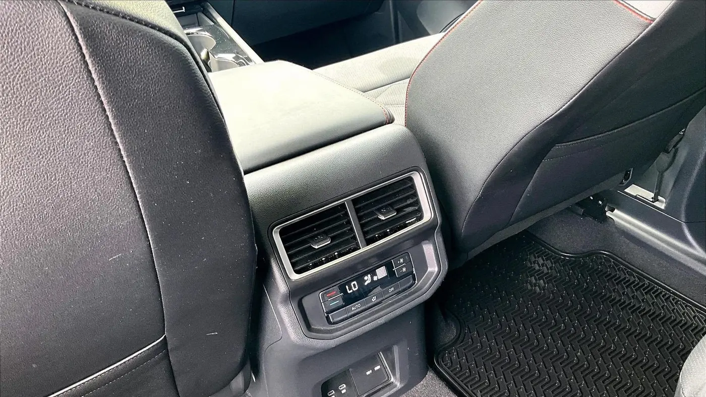 2025 Volkswagen Atlas Peak Edition 4Motion
