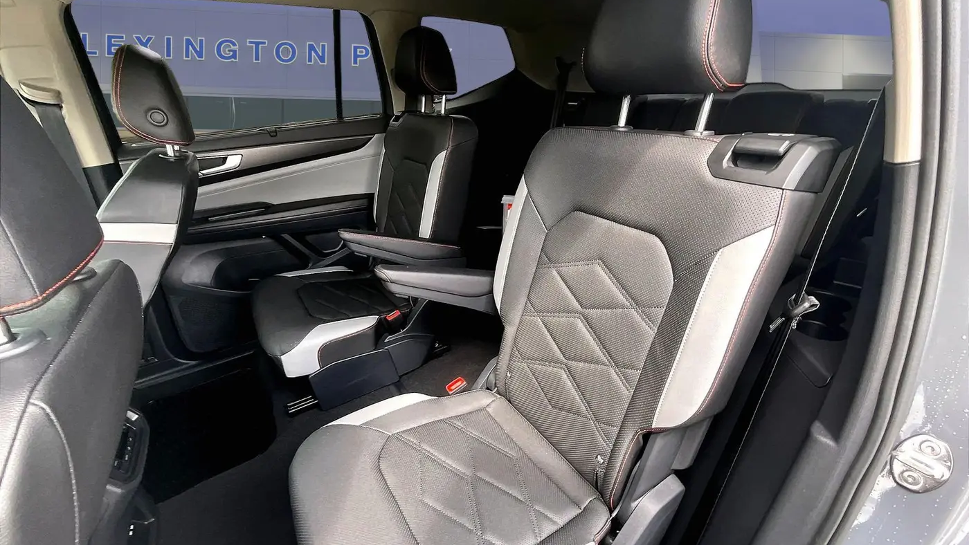 2025 Volkswagen Atlas Peak Edition 4Motion