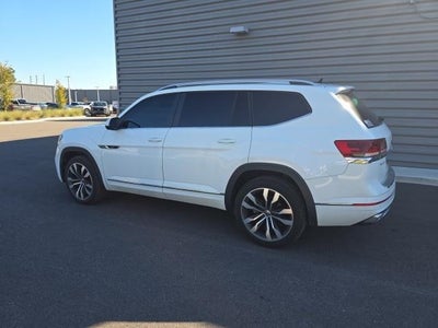 Photo of a 2021 Volkswagen Atlas V6 SEL R-LINE 4DR SUV (midyear Release) for sale