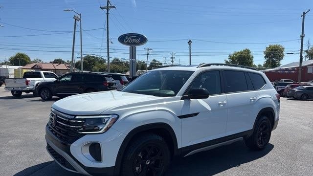 2025 Volkswagen Atlas Peak Edition 4Motion