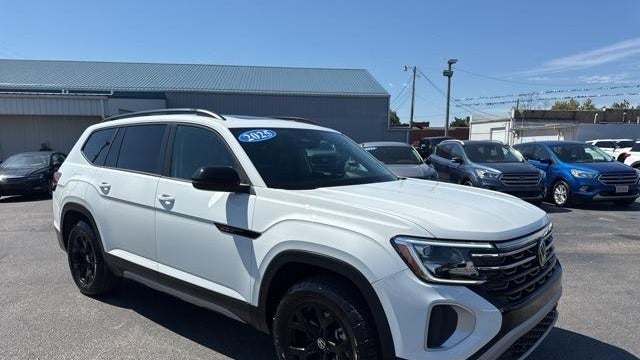2025 Volkswagen Atlas Peak Edition 4Motion