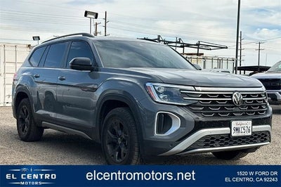 Photo of a 2024 Volkswagen Atlas AWD Peak Edition SE 4motion 4DR SUV W/Technology for sale
