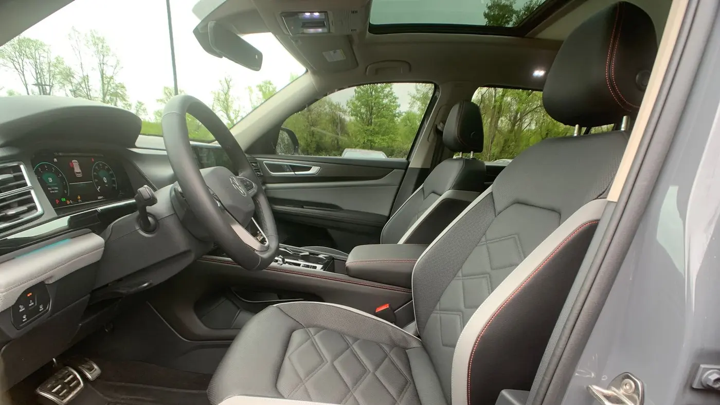 2025 Volkswagen Atlas Peak Edition 4Motion