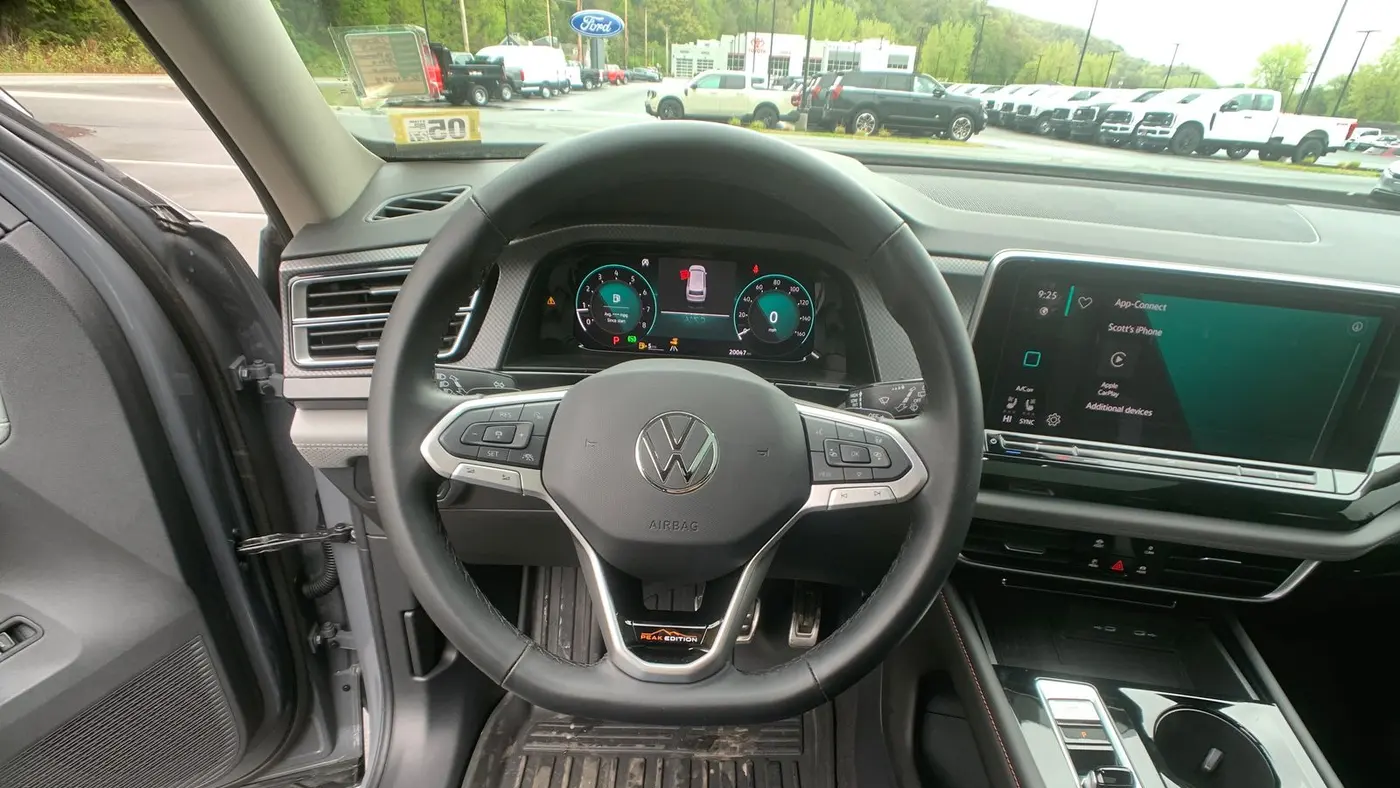 2025 Volkswagen Atlas Peak Edition 4Motion