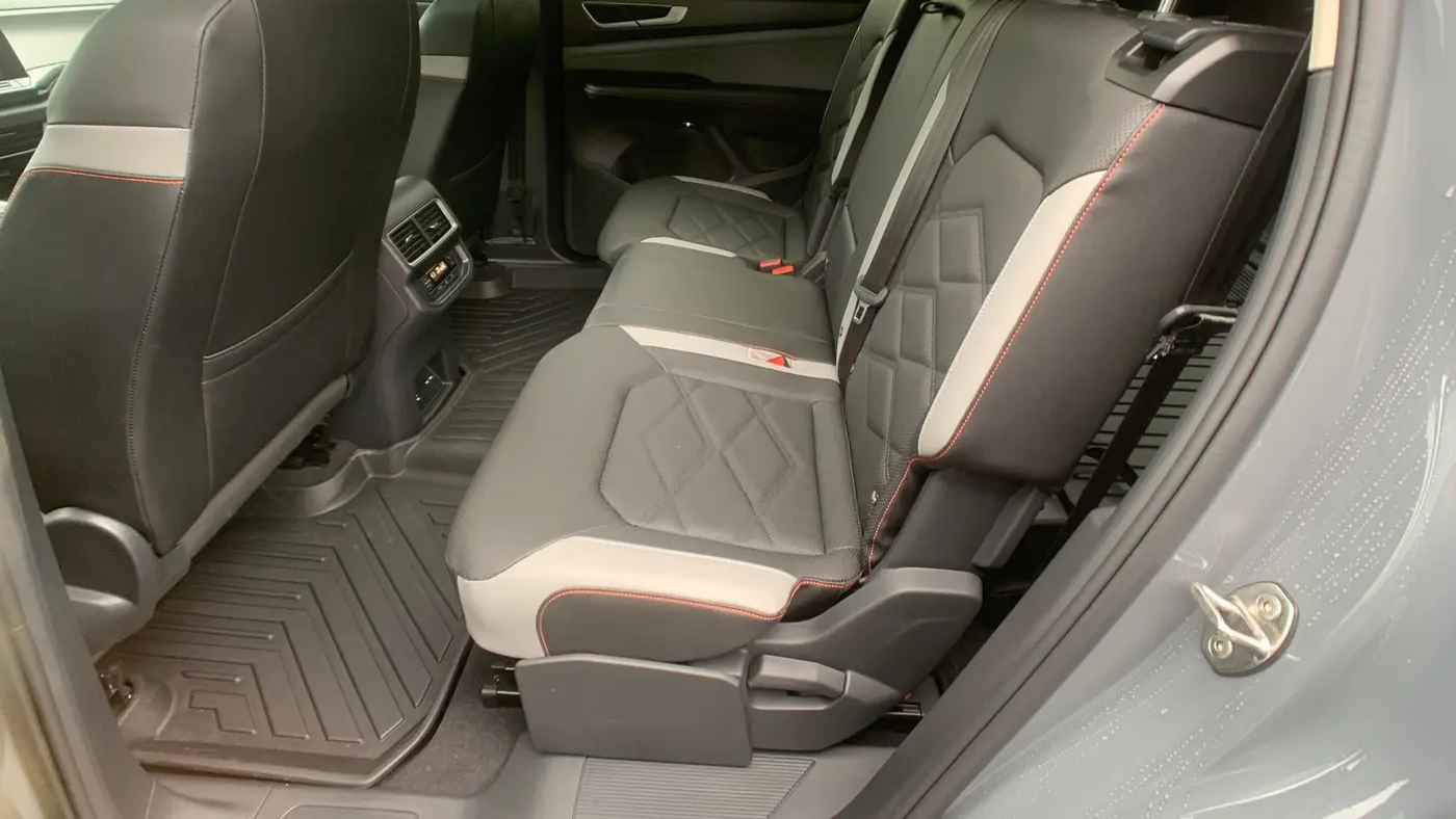 2025 Volkswagen Atlas Peak Edition 4Motion