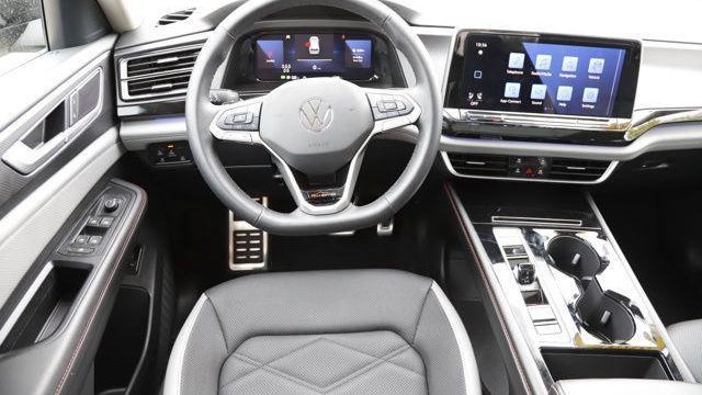 2025 Volkswagen Atlas Peak Edition 4Motion