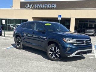 2023 Volkswagen Atlas Cross Sport with Tourmaline Blue Metallic Exterior
