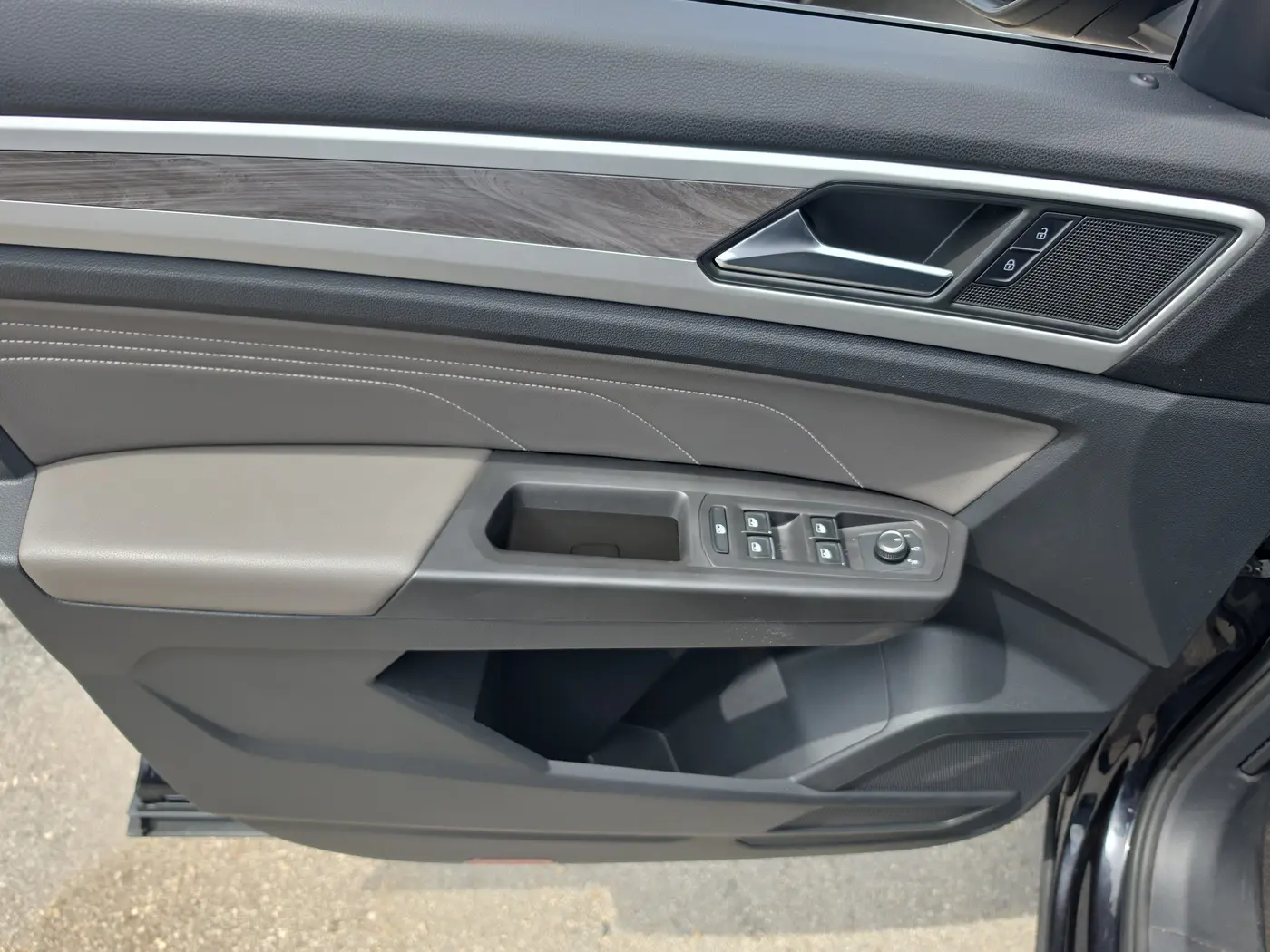 2022 Volkswagen Atlas - $19,790