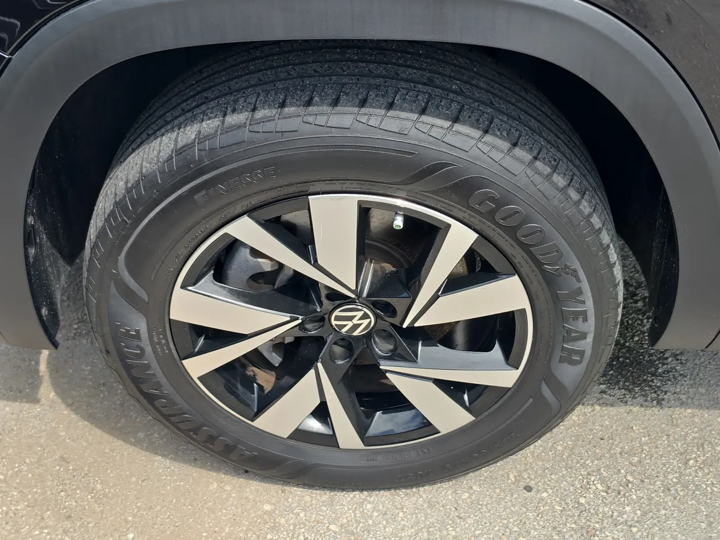 2022 Volkswagen Atlas - $19,790