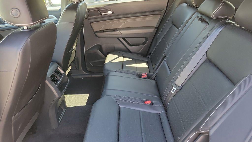 2023 Volkswagen Atlas Cross Sport SE