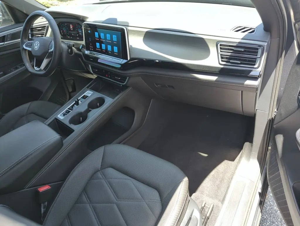2024 Volkswagen Atlas - $24,371
