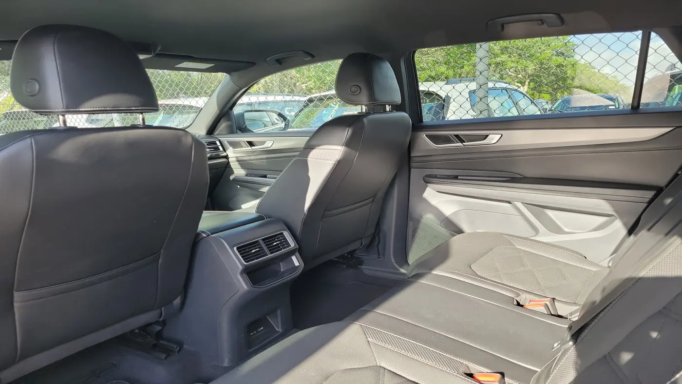 2024 Volkswagen Atlas Cross Sport SE