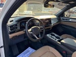 2025 Atlas Cross Sport Thumbnail 13