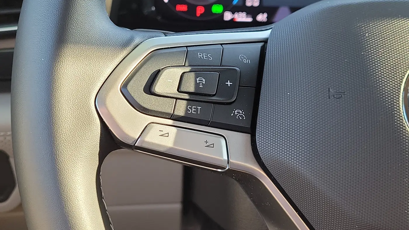 2026 Volkswagen Atlas SE