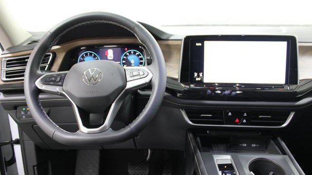 2026 Volkswagen Atlas SE