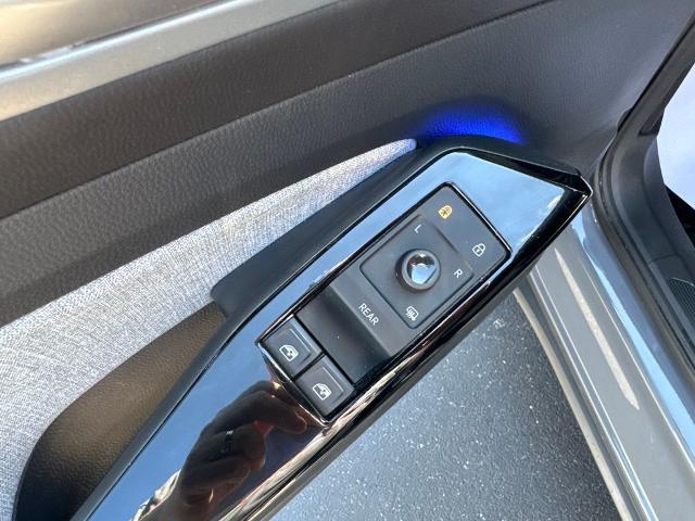 2023 Volkswagen Id.4 - $22,750